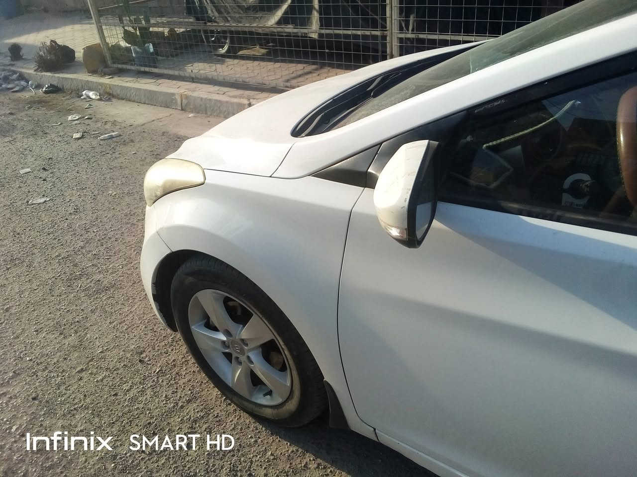 النترا 2014 خليجي 
ماشية 186 
***********
السعر 103

نص مكتوب في الصور:
- Infinix SMART HD