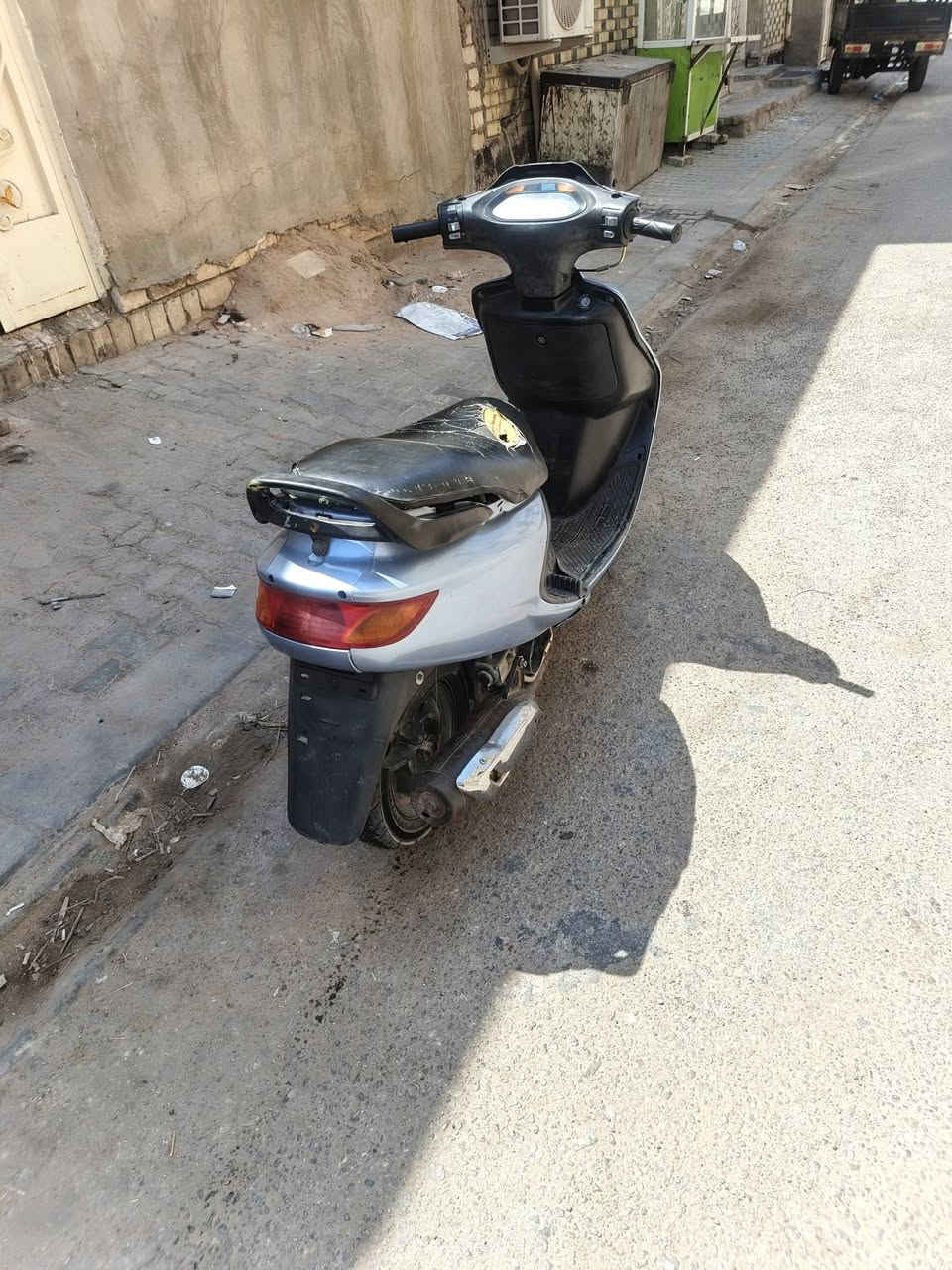 سلام عليكم دراجه فحل دسك دراجه نكره سلف هندر سلف شغال كلشي شغال بيه لايتات اشاير كهرباءياته دراجه مكينته مامفتوحه لا بخار لا نضوح عايزه بس غسله مكاني نجف حي نداء شارع ستين السعر 450 وبيها مجال رقمي ***********
