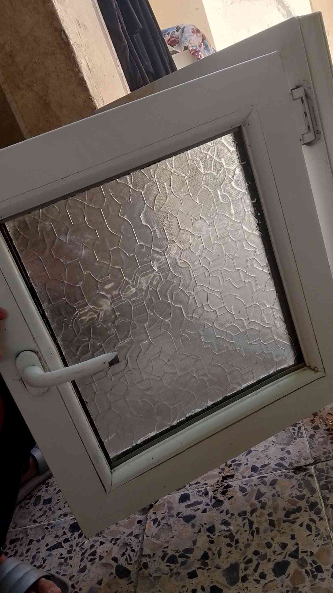 السلام عليكم
شباج 60*60 عازل دبل جام
السعر 20
مكان نجف مقابل كراج الجنوبي
للتواصل على الرقم 
***********
