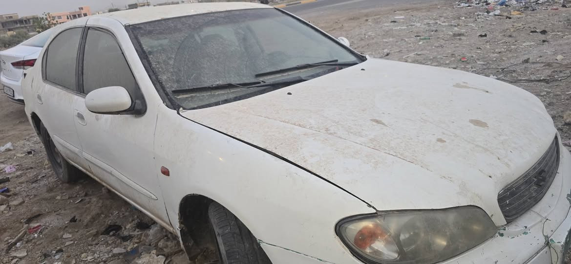 نسيان مكزمه ٢٠٠٨.  مزاد داخلية 
مكينة حاويه جديد 
ظفيرة جديد 
سعر ٣٥ وبيهه مجال 
موبايل ***********

