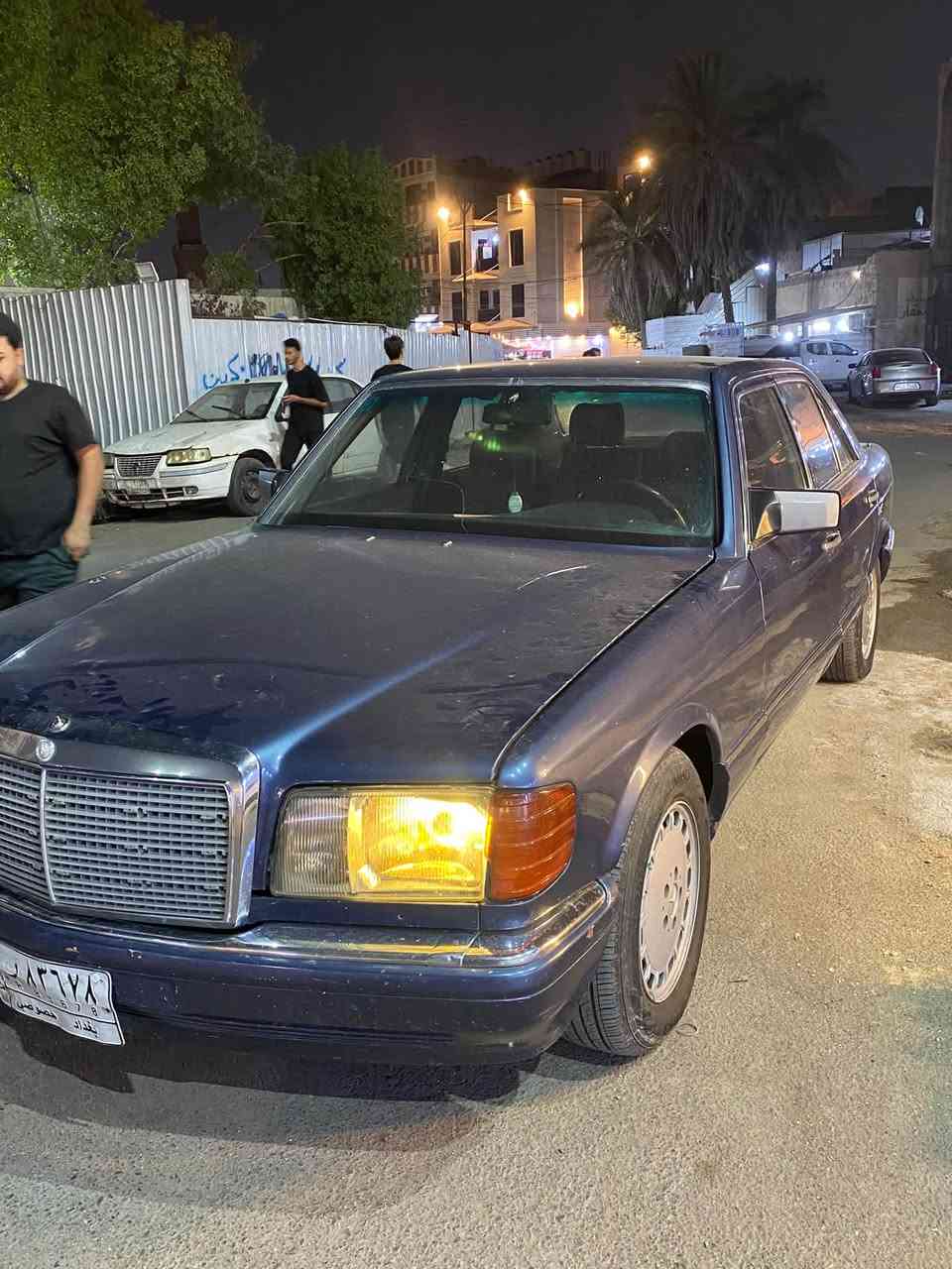 سلام عليكم مارسيدس 1990 سياره تعمير كله جديد كير مكينه بجيس تخم تاير غرفه جديده تبريد شغال وثلج سياره جاهزه على آخر حبابه ما ناقصها أي شي رقم بغداد مشروع وطني سياره امنه الله جديده بدون حادث كفاله من الحادث 
عنوان السيارة بغداد الجديده شارع المسيح 
السعر 58 وبيها مجال بسيط 
***********
