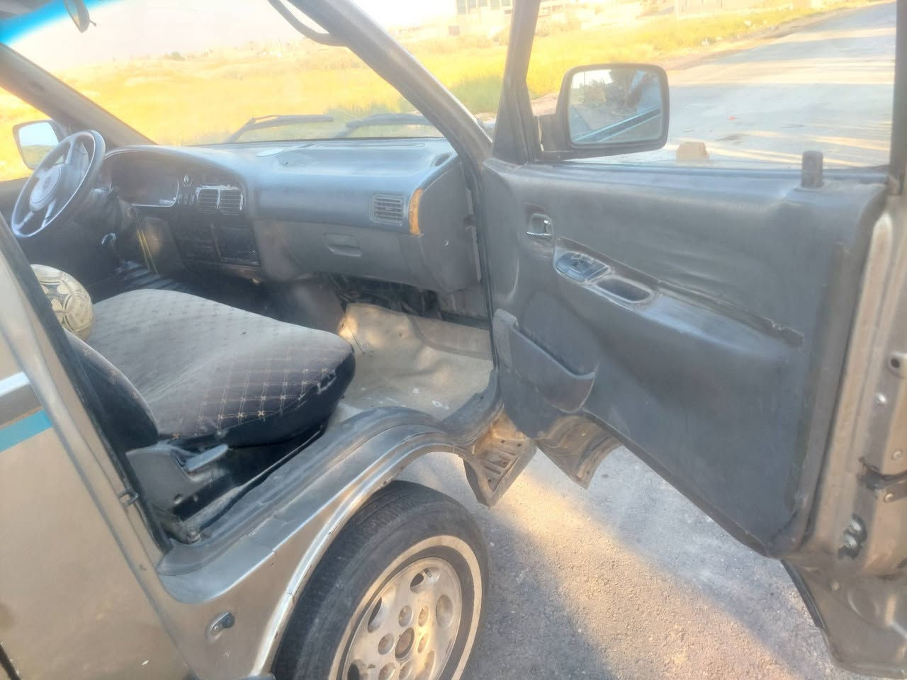 السلام عليكم. بريجو موديل 96 رقم انكليزي محرك كير اكسل خير من الله سنويه ل 27 وست اشهر معمره حزام وبيها معجون مكانها بغداد المعامل الباويه السعر 51 خطها مشتل بغداد الجديده. اتصال ***********
