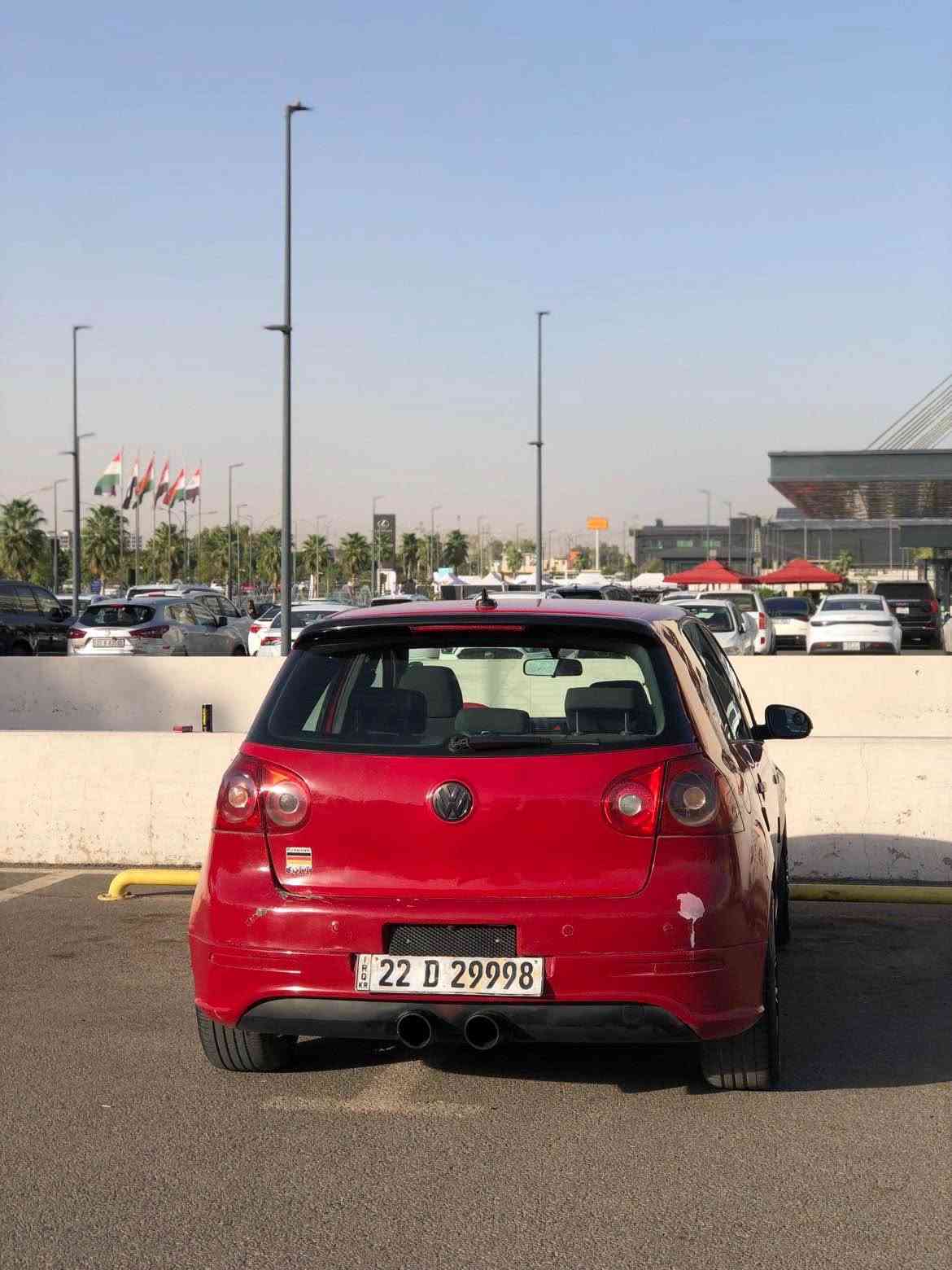 سلاو برادةران گؤلف ٢٠٠٩ حيزام ٢٠ توربؤية تؤماتيكة تةبريتة جام كارةبايي سلايت شاشة ئايپات فول فول كةنجانة كزوز سپرت سيارةكة دينار مةسرةفي تيدا نية *********** تةلةفون لةهةوليرم ٦٨ مةحامةلةكي برايانة أربيل, العراق
