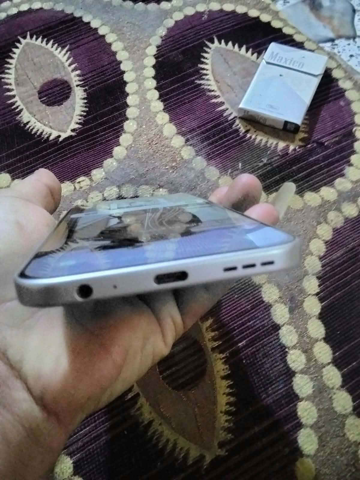 انكس ٦٠ برو • ٢٥٦ • ملحقات كاملة