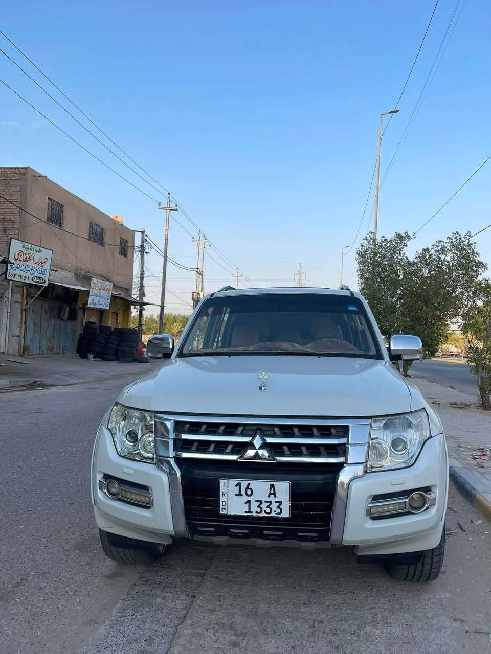 السلام عليكم
باجيرو مديل 10
مكفولة كفالة عامة كير محرك كفالة 
سيارة خير من الله كلشي مناقصها ترايك من زاخو للفاو
فتحة سلايت
حساس  خلفي
لايت زينون 
شاشة وسطية
تحكم ستيرن 3 جهات
كروس مثبت سرعة 
ثلاجة 
كشنات مخمل 
دشبول صاج 
3 قطع تبريد 
مري شفط 
7 راكب 
محرك 3500  v6 المرغوب 
كشنات الخلفية بعدهن بالجيس ما مفتوحات 
بيع فقط للاستفسار خاص  السعر 
١٢٥ ورقه وبيه مجال للطيبين 
***********
