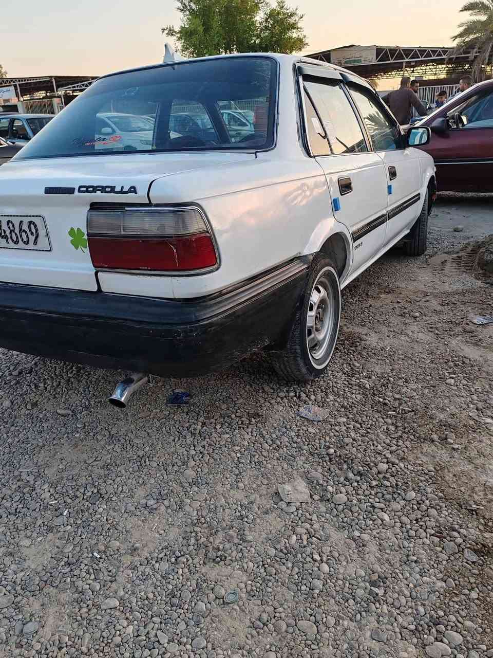 كورلا ٩٢ ابلادي يسرة كير مكينة تبريد خير من الله
رقم بغداد انكليزي تحويل مباشر 
فول اوتماتيك جام كهربائي
قفل مركزي
شاشة
تبريد
هاند بريك شغال بالمكان
زوج تاير امامي جديد والخلفي بحالة جيدة
صدر جديد
باتري جديد
السعر ٤٥ وبينها مجال بيع مستعجل
للاستفسار الاتصال ***********
