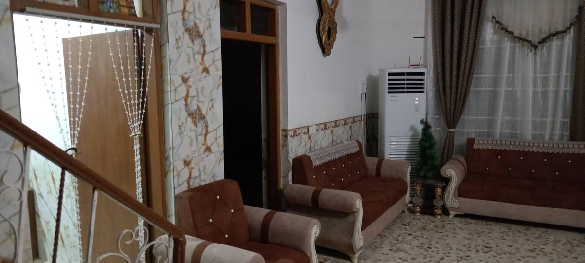 السلام عليكم.. للبيع دار سكن طابو زراعي مساحه 315م غرفتين نوم استقبال صاله مطبخ وهول بناء طابوگ سقف عكاده حي الامير قرب ملعب هشام طريق قرية عطا الله معامله تطويب كامله للاستفسار الاتصال ع الرقم ***********
