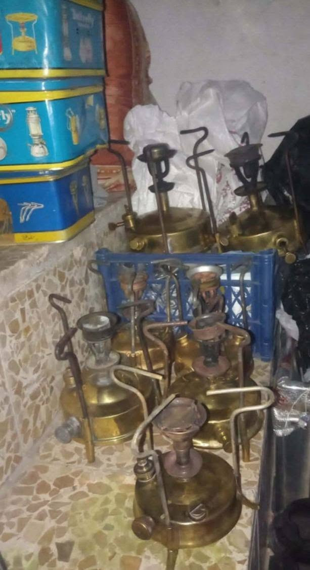 صنع سويدي • ٨ قطع • طقم كامل
