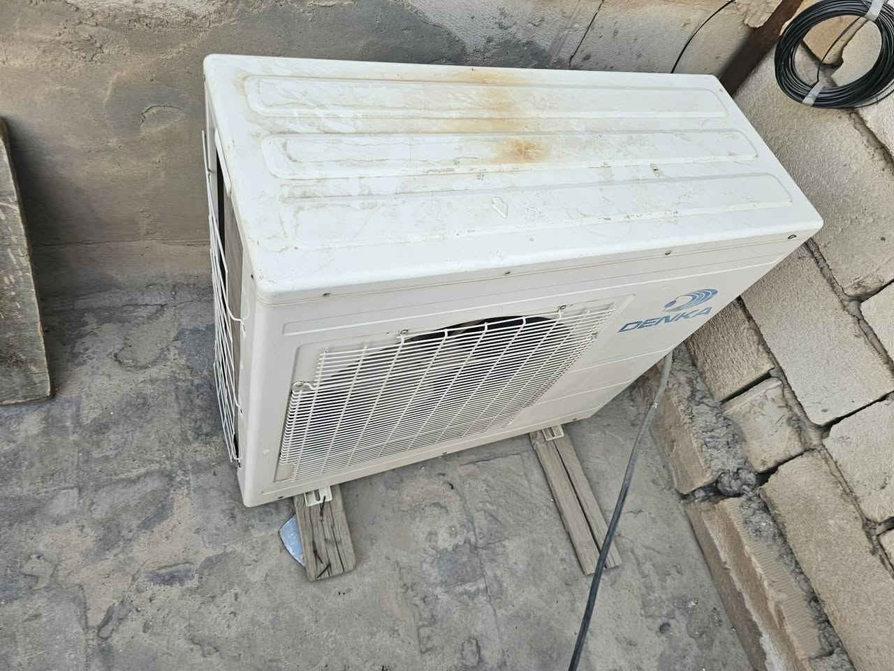سلام عليكم شباب يوجد سبلت 3 طلن للبيع مكان كربلاء سلبت ثلج كامل السبلت معنه الكلمة الاستفسار ***********
سعر 750
