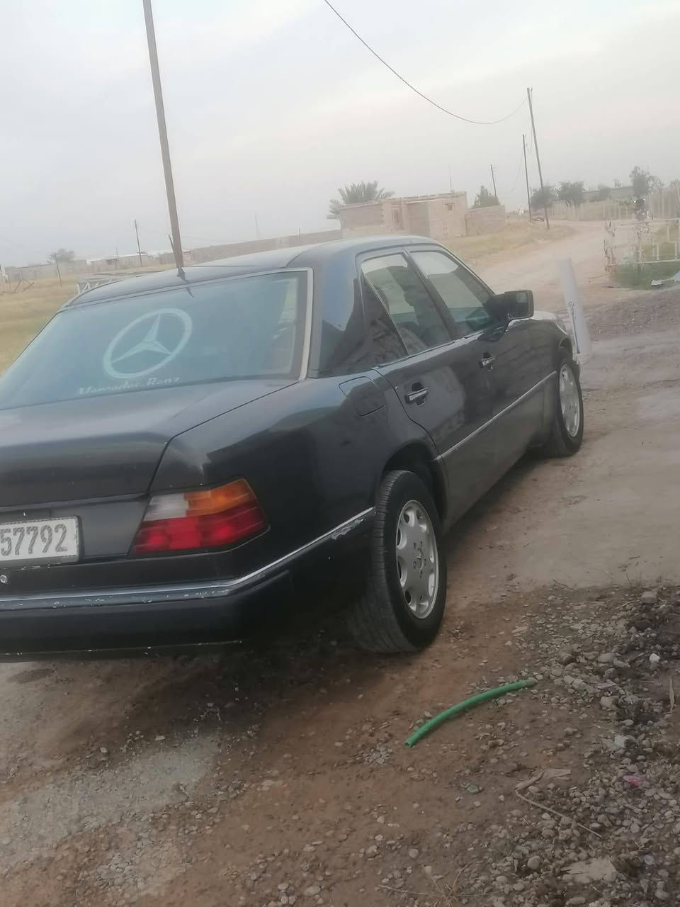 السلام عليكم ، للبيع مارسيدس دب 300 السياره بلادية من گير ومحرك  قواعد دبل 
موديل السياره 90 ،،رقمها صلاح الدين  الرقم الدولي تحويل ثاني يوم  السياره حلوه ونضيفه واحلى من الصور 
مكانها ،، بلد  سامراء 
السعر  68 
ترهم مراوس بأي سياره  شعندك نزلهه بالتعليقات مع التفاصيل 
رقم  محمد صاحب السيارة ***********  وبيه واتساب

نص مكتوب في الصور:
- TikTok Lite
- @user43134695027687