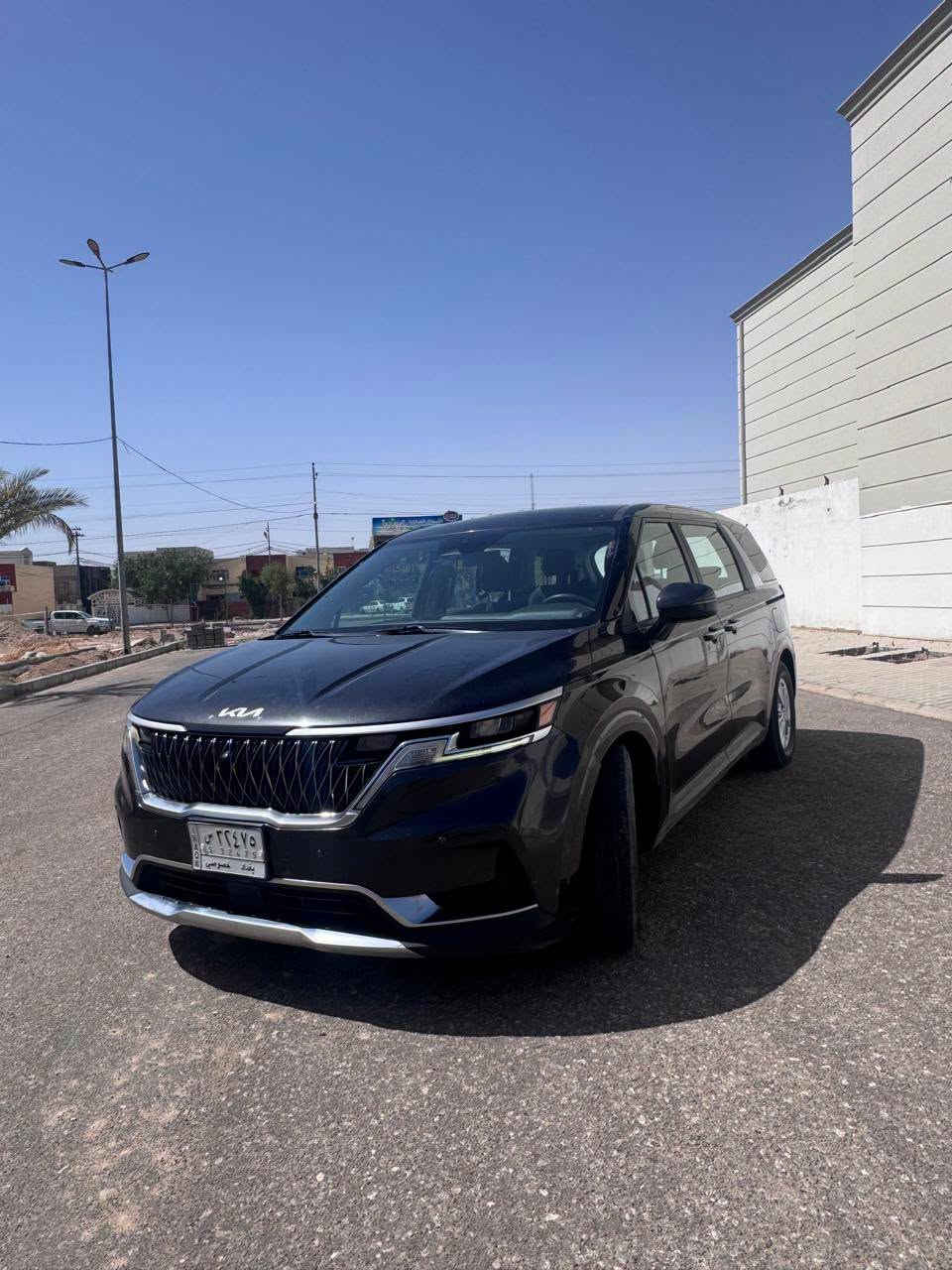 بسعر 22.800$ 
Kia Carnival LX 2022
وارد أمريكي 🇺🇲
رقم الشاصي مُرفق ✅️:
KNDNB4H39N6128926

⚙️محرك 6 سلندر 3.5 لتر

مواصفات LX :
لايتات LED 
شاشة تدعم Apple CarPlay + Android Auto 
كاميرا خلفية 
مثبت سرعة 
تبريد قطعتين 
بيبان جانبية كهرباء 

ماشية 82.000mi 

مكان السيارة النجف 
مرقم بغداد بإسم شخصي تحويل مباشر

للإستفسار 
*********** إتصال أو واتساب

