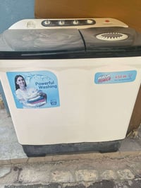 غسالة ملابس • للبيع