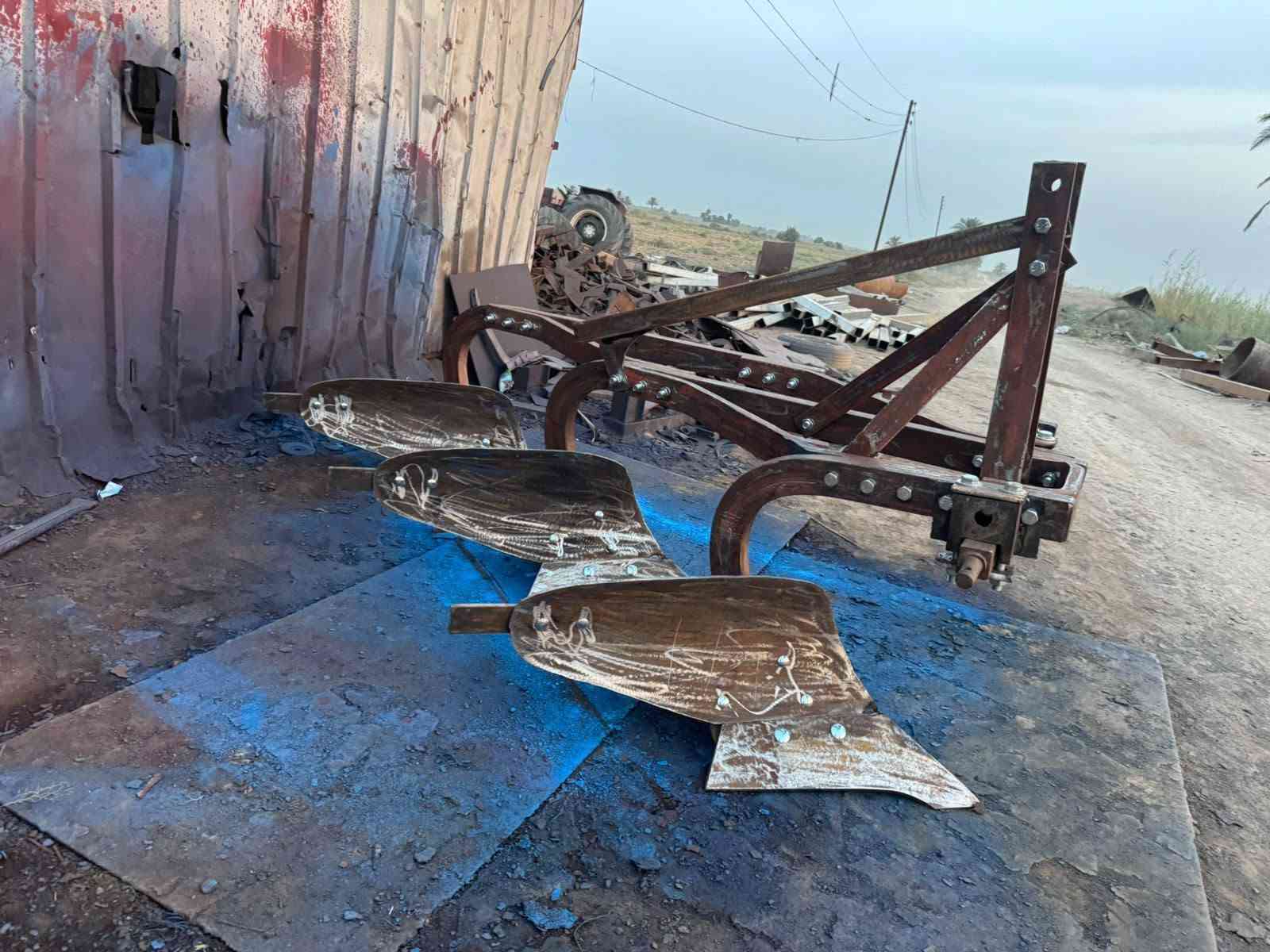 معدات زراعيه • معمل النعيمي • جديد ومستعمل