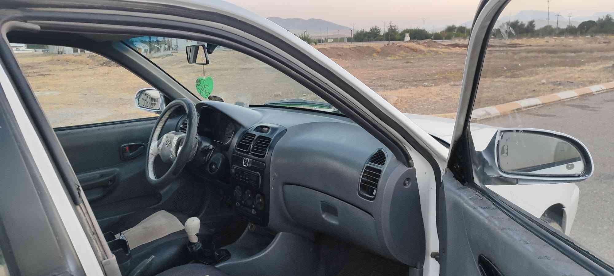 بةناوى خوا سلأو هؤندا اكسينت 2002 سةيارةكة 300 هةزار رؤشتووة ئارمي پلاستيكي سليماني بةشةرتي ئارموو ئةوةليات گيروو مةكينةي بةشةت تةبريت ساردوو گةرمي بةسةرت كامل كارةباي بةشةرت 4 تايةي تازةي لةسةرة تةقةو رةقةي نية ماشااللة نموونةية سعري 33 گةلأو كةمئ مةجال ***********
