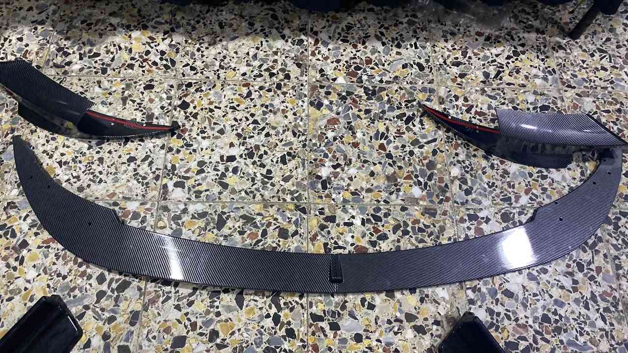 ٤قطع • كاربون • البياع