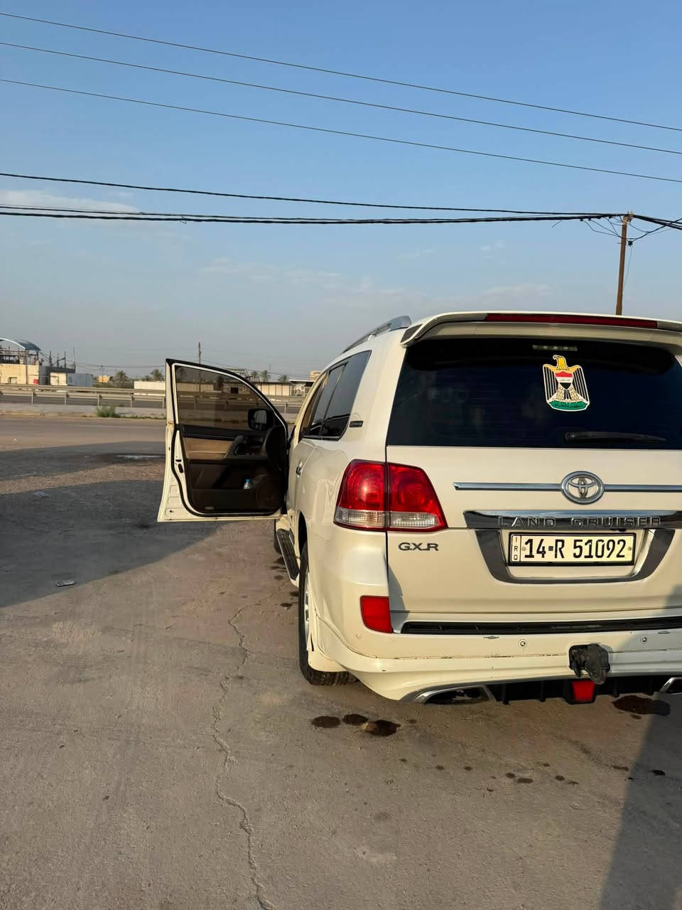 سياره لاند كروز موديل 2008 GXR  V6 ستينية اصل محدث 2015
سيارة بدون صبغ 
سيارة كير محرك كفالة  

حساس امامي

حساس خلفي
 
بصمه ابواب 

فتحه سلايت

كشنات شامو اصلي

محرك V6 

8 ايرباك 
 
مثبت سرعه 

سبعه راكب 

ثلاث قطع تبريد 

تحكمات ستيرن كامله 

وباقي مواصفات معروفه 

سعر 265 وبيهه مجال للشراي 

مكان السياره بصرة  📍

رقم تليفون واتساب الاستفسار ☎️
***********
