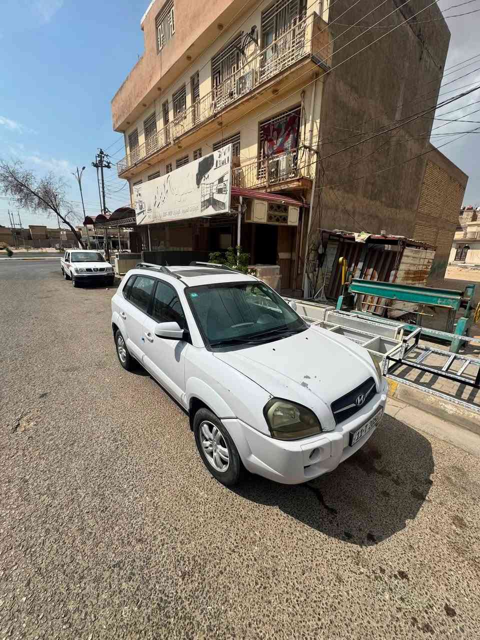 السلام عليكم للبيع توسان 2008 خليجي - فور ويل رقم بغداد - مكان السياره كربلاء

الموديل: 2008 خليجي
المحرك: 2000 - 4 سلندر
الكير: اوتوماتيك - فور ويل AWD
السنوية: رقم انكليزي 

المكينة والكير مكفولات
المكينة لا تنقص ولا تبخر - تبريد ثلج

الصبغ:
صبغ بقبق الجنطة فقط كما موضح بل سونار+ بارد بالجاملغات والبنيد
بدون دواخل، شاصي نظيف

السعر: 90 ورقة وبيها مجال بسيط

العنوان: كربلاء
للاتصال: ***********

سيارة جاهزة ما تحتاج دينار.
