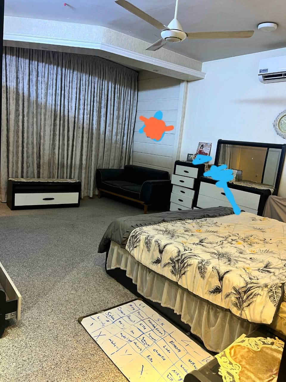 بيت 🏠 للبيع بحي الاكراد بسعر مناسب
طابقين ونص 
100 متر بناء 2019 درجة اولى  
نظافة البيت ممتازة وموقع ممتاز 
السعر على الواتساب للشراي 
*********** 📞 مكتب كرار  الذهبي
