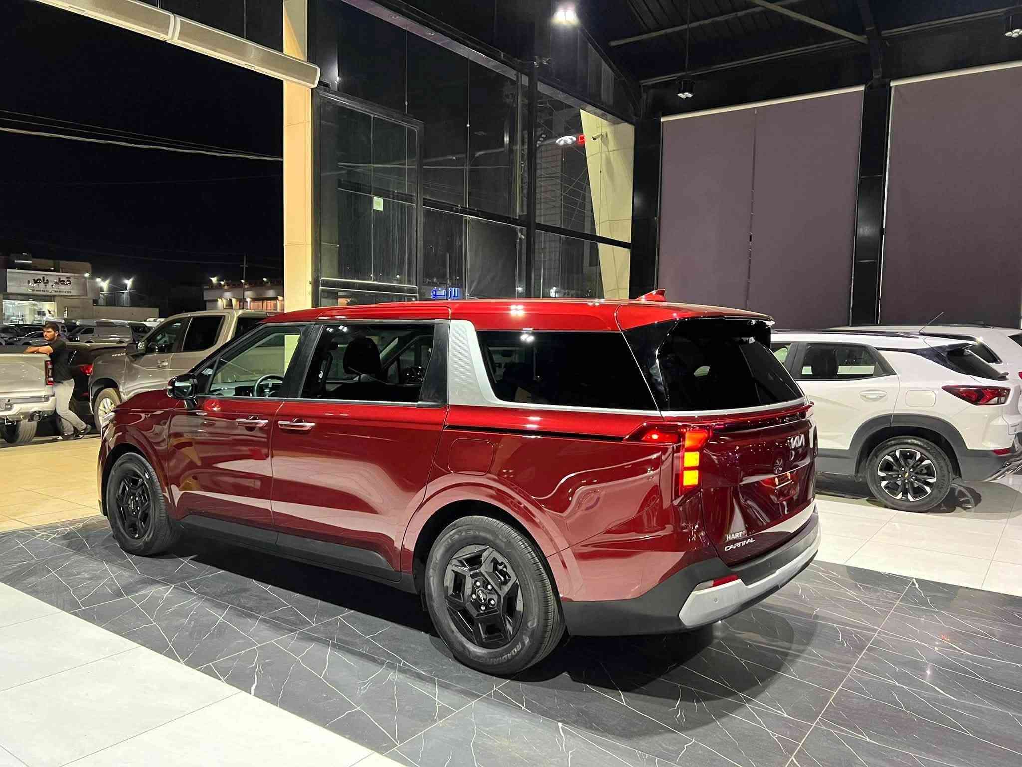 السلام عليكم
KIA CARNIVAL LXS 2025
سياره جاملغ فقط مبدل 
رقم الشاصي بل منشور 
بدون ايرباك 
ماشية ٦٠٠٠ زيرو السيارة 
فول مواصفاات عده الفتحه 
بصمة 
كشنات جلد 
كراسي كهرباء 
كراسي متصل 
كامره
حساسات امامي خلفي 
رادارات 
نقاط عمياء 
تحديد مسار 
قياده اليه سياره جديده بمعنى الكلمه 
تترقم اربيل اجره او خصوصي بدون رقم ابيع 
للاستفسار ***********
