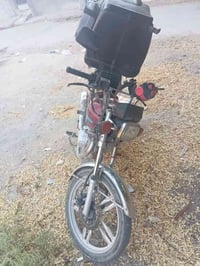 عيني • موديل 22 • بيه مجال