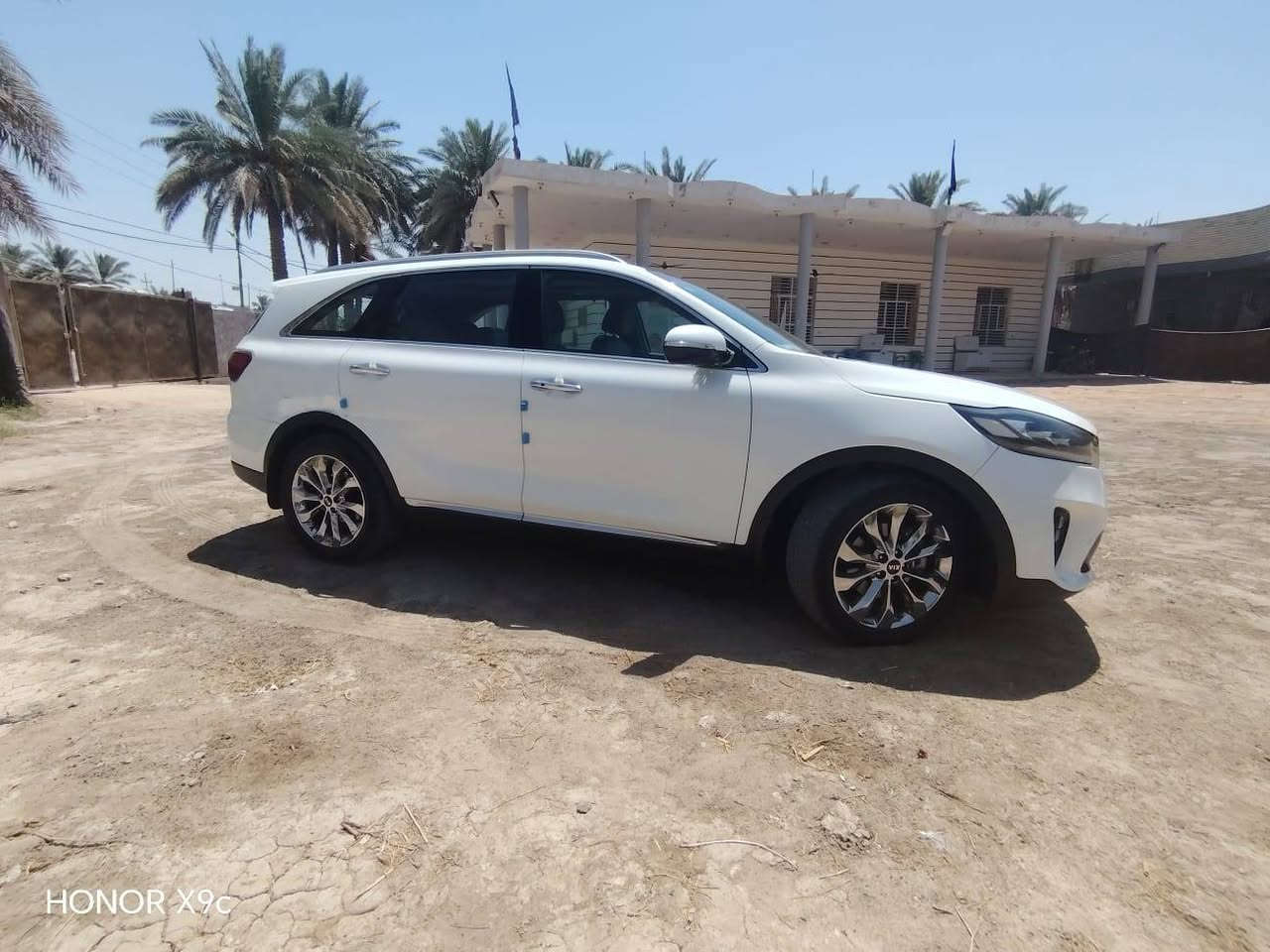 سورتنو ٢٠١٨شكل ٢٠ فول مواصفات ٦سلندر ٣قطع تبريد كشنات جلد شركه بنوراما ويل كب ١٩ حساسات اماميه خلفيه كامره بلاديه مكفوله فقط دحجه بالجاملغ الايمن الخلفي ومامصلحه باسمنا رقم بغدادالسعر ٢٦٠ وبيها مجال الاتصال على الرقم ***********
