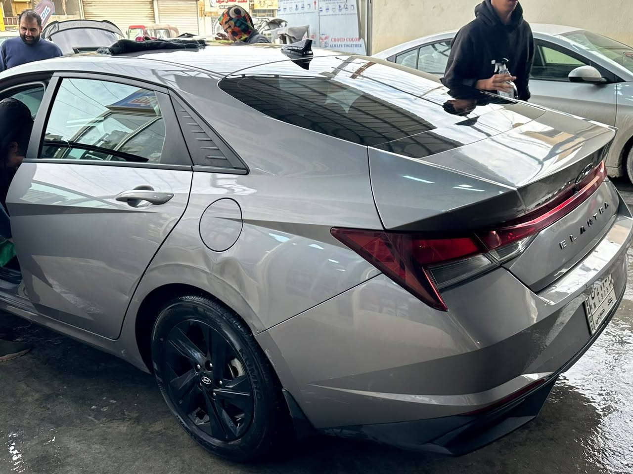 النترا 2023 للبيع
ماشية 49000 
مكينة 2000 دوش 
لون سلفر غامق لامع 

مواصفات نص فولل  :-
رادارات 
بصمة 
تشغيل عن بعد  

حادثها :- موضح بالصور فقط قبغ جنطة مبدل و الضربة مواصلة للحوض 

نظيفة مابيهاا قطعة نقص كاملة للاخير 
تخم تايرات جدد
مكينة تبريد خير من الله 
بچم كبس 
سيارة استيراد خاص وعلى ايدي 
السعر /157 وبيها مجال
العنوان / بغداد
رقم الهاتف / *********** متوفر واتساب
