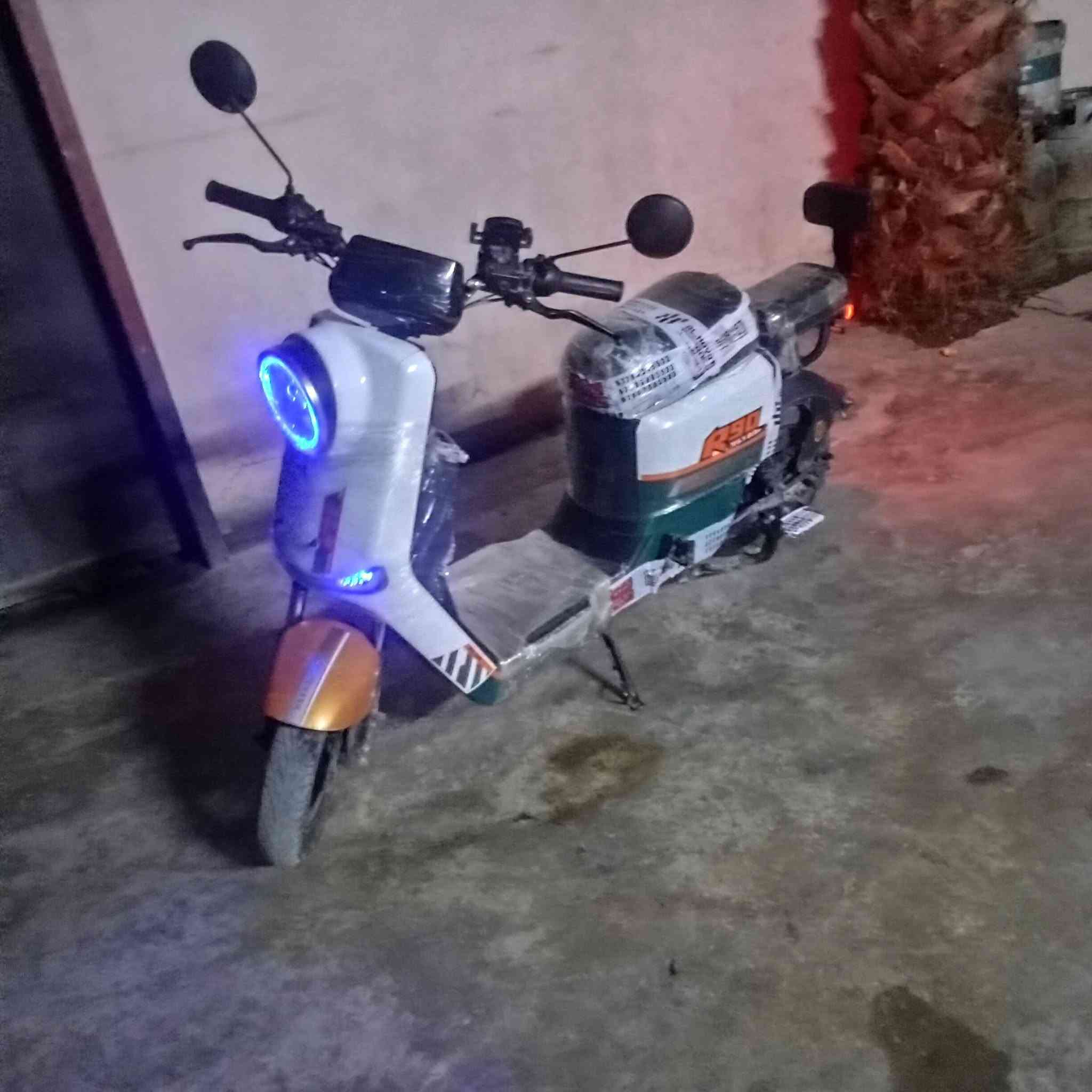 دراجة شحن R90 • بطاريات جديدة • بنجاعلي