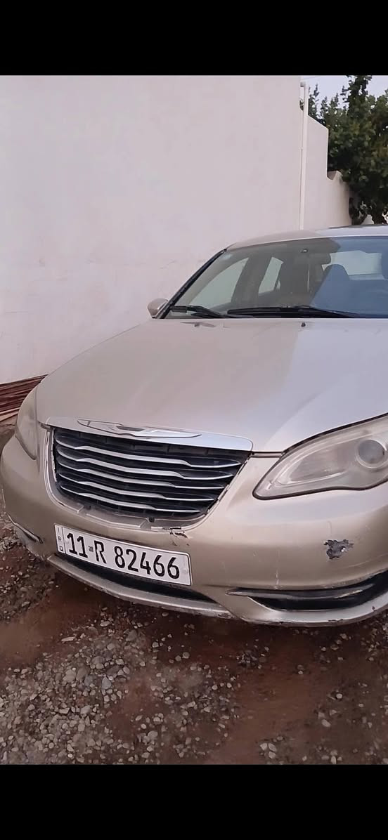كرايسلر C200 
2013 مكينة 2400 
منظومة غاز + بانزين 
هزة سنوية جديد / رقم بغداد 
ضرر جاملغ خلفي 
***********
عنوان ديالى

