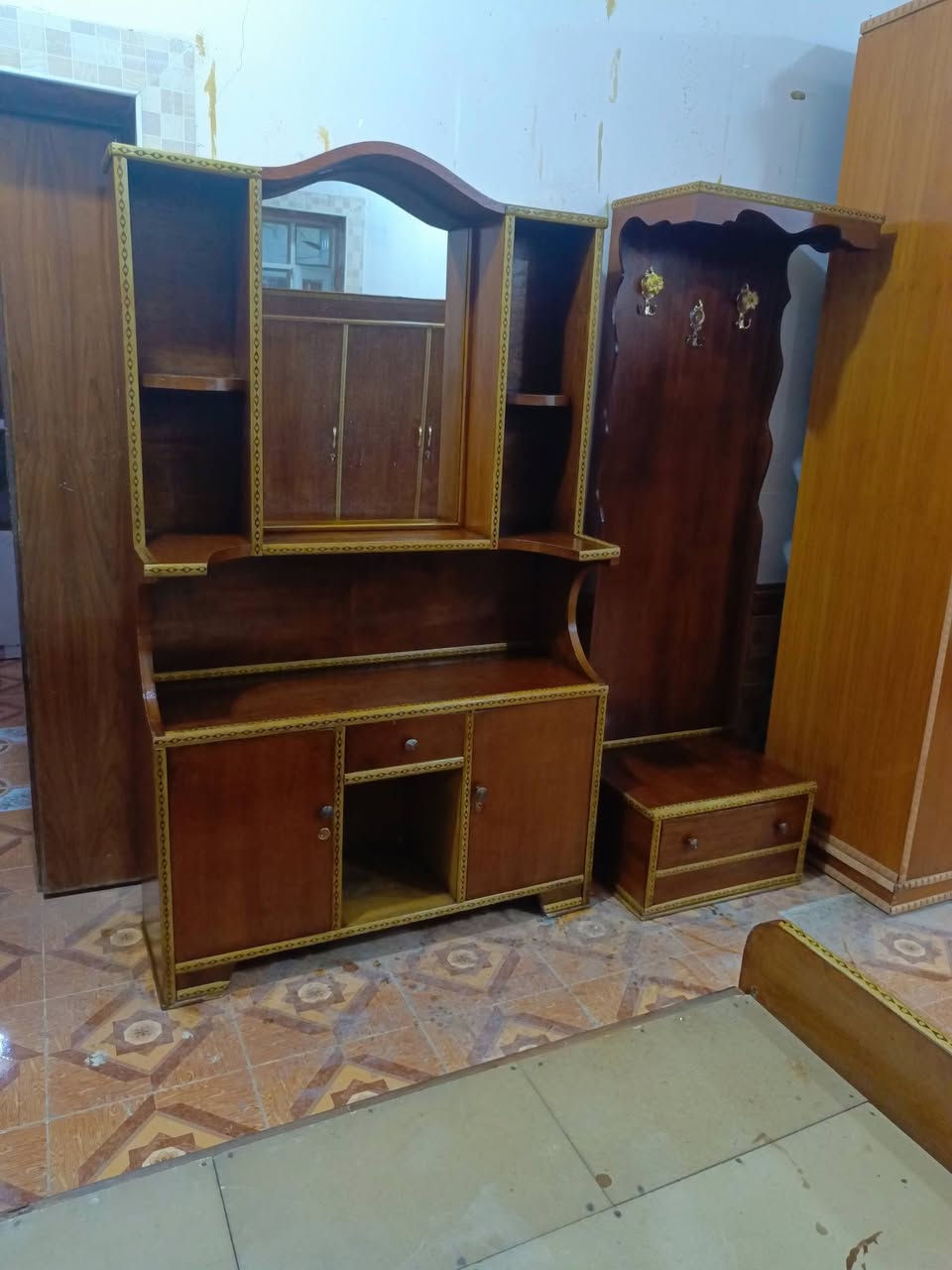 للبيع غرفه نوم صاج عراقي حطاطه
السعر 525 وبيه مجال كامله يدات وقفاله للتواصل خاص او عل الرقم ***********
متوفر واتس اب📞📲 العنوان الكرابله شارع مدرسه العروبه قرب المعارض
