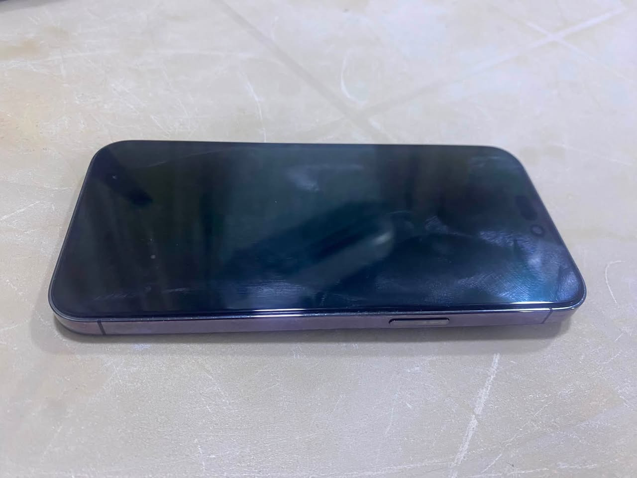أيفون 14برو ماكس ذاكرة 256بطاريه 84جهاز نضيف كلش مبدل شاشه نوعيه كلش زينه لا تصفن ولا تعلگ والوان حلوة 
جهاز ويا كارتونه فقط 
السعر 750وبي مجال 
مكاني بغداد حي أور 
***********واتساب 
***********
