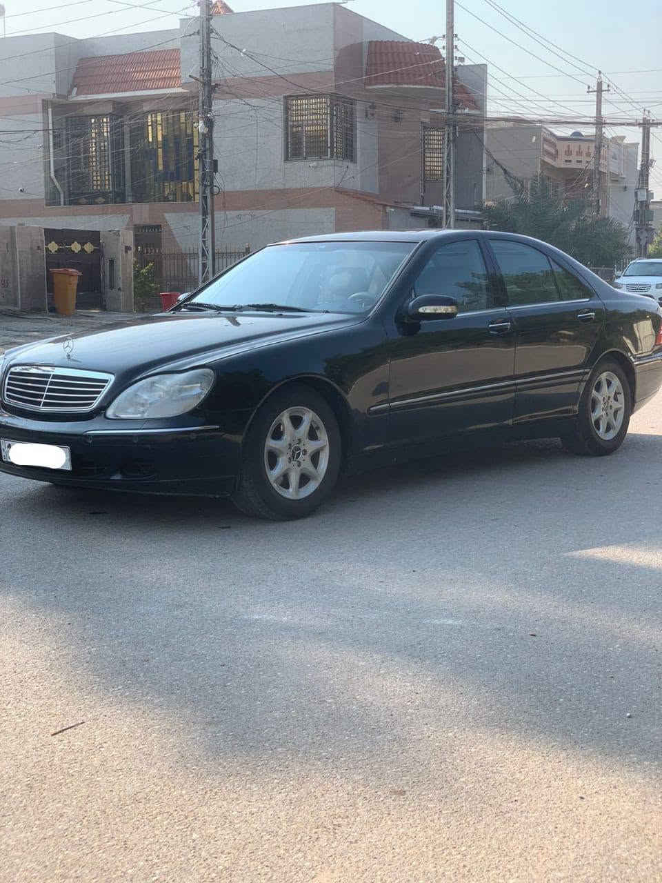 السلام عليكم 
مارسيدس غواص S320🔹
موديل 2000🔹
كشنات كهرباء زائد تدفئه تبريد 🔹
خزن ثلاث وضعيات 🔹
تجاوي خلفيه كهرباء 🔹 
كروز سرعه وقفل سرعه🔹
حساس مطر🔹 
مانع انزلاق🔹
سلايت روف🔹
تدفئه تبريد🔹
صدر امامي خلفي جديد 🔹 
محوره من جوبلس الى دبل🔹
داخل نضافه ٩٨٪؜🔹
كير مكينه مكفولات🔹 
رقم انكليزي دولي جديد 🔹
باقي موصفات غواص معروفه 

السعر/  120 ورقه 
الرقم/***********
المكان/بغداد
