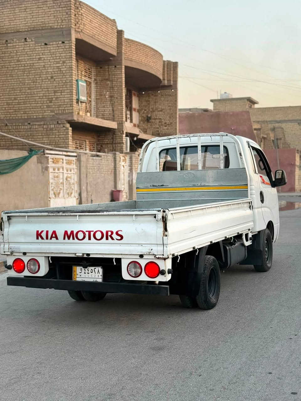 سلام عليكم كيا حمل للبيع 2700 مفتوح مكفوله كفاله عامه سياره 2018 كلش جديده ماشيه 178 حقيقي رقم بغداد بسمي تحويل ثاني يوم لعنون بغداد مدينه صدر  سعر 122 وبيه مجال
***********

