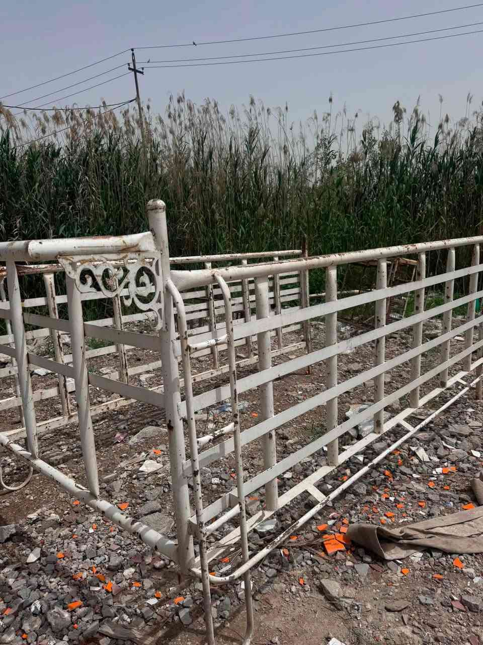 للبيع محجر كيا فحل بوري مكاني بغداد سعره 450وبيه مجال ***********

