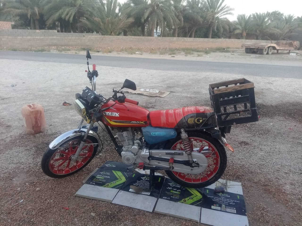 ماطور كلش نضيف وراقه كامله لستفسار *********** محرك فول  محرك 150سعر 700 وبي مجال بصيط
