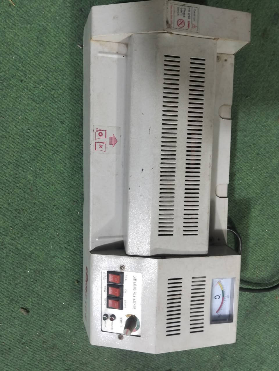 للبيع
جهاز كبس الهويات عدد2
بيهن خلل
سعر 2 
25 الف
بغداد
***********
