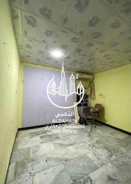 بيت طابقين ركن للايجار في الجنينه يحتوي ثلاث غرف ، استقبال ، مطبخ ، صحيات

سعر الايجار 850  
.
للمعلومات اكثر الاتصال على الارقام
***********
او زيارة موقعنا 
البصره _ شارع عام حي الزهراء _ قرب مستشفى النفط 
الذهبي للاستثمار العقاري
مجاز قانونياً البصرة, العراق
