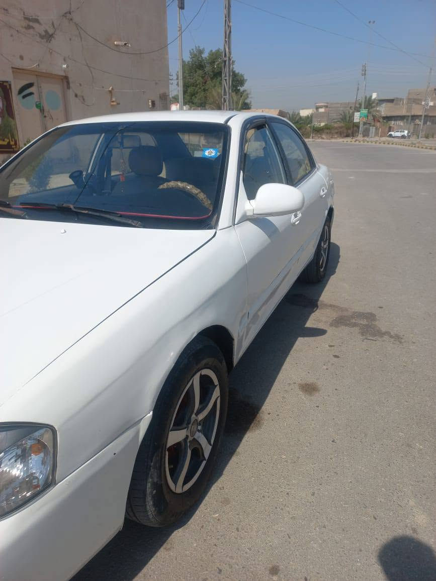 سلام عليكم للبيع كيا اوبتيما موديل 2000بسمي سنوية 27رقم جديد هزة جديدة مكينة وكير خير من الله كير عادي مكينة 1600 تخم ويل مصبوغة عام بدون دواخل وظربة سعر 40بيها مجال بسيط مكاني الديوانية قضاء شامية ***********
