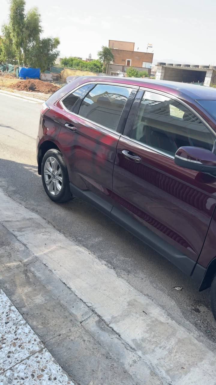 2022 Ford Edge · Suv · Driven 23,000 kilometers

فۆرد ئیجد ٢٠٢٢
٢٣ هەزار مایل ڕۆشتووە
فوول مواسەفات تیتانیۆم
ڕاداری خەتی جادە
ئاوێنە ڕادارە 
گێڕ ماوسە
ناو زەردە
کۆشن سارد و گەرم
سوکان سارد و گەرم
بۆنیت و جاملخی بۆیاخە
ئێرباکی شان و سوکانی سیستەمە 
بی ناو گرتن
٤ تایەی تازە و نوێ
بێ موشکیلەیە 
هەموو گیانی بەشەرتە 
هەر لە داخڵ بوونی لای خۆم بووە و یەک دەستە
گێر و مەکینە و تەبرید و هەموو شت بە شەرت
لەسەر دەقی شەریکە ماوە و هیچی نەگۆڕاوە
شوێن ڕانییە
*********** شقلاوة, أربيل
