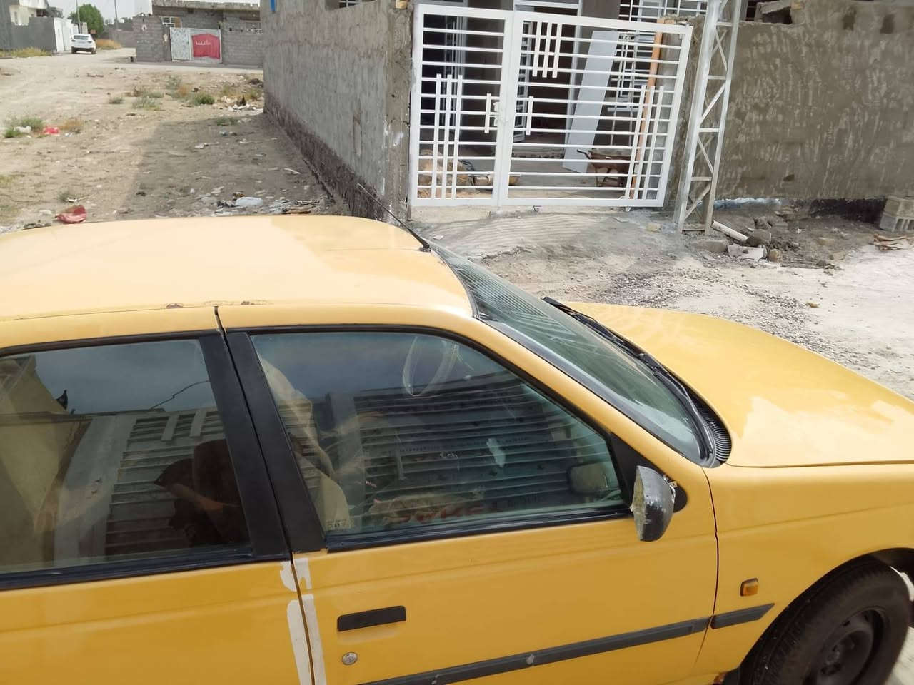 سلام عليكم بيجو بارص 405رقم،بغداد احمر رعيهه موجود ابيعك بس راعي بدون هيئه غرامات مروريه ماعليهه فقط هيئه مطلوبه 720فقط كير مكينه تخم تاير حداديه كلهه فول لا ضربه ولا صبغ سعرهه 15قفل *********** بابل جبله وذا اكو مراوس عادي اراوس حسب لقناعه
