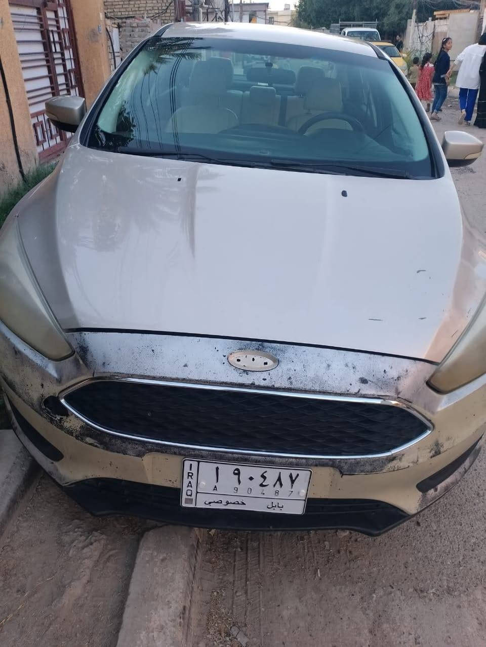 فورد فوكس ٢٠١٧ محرك ٢٠٠٠ المرغوب و صرفها كلش قليل تسحك بانزين عادي و محسن
ماشيه ١٢٣ الف ميل 
كير و محرك و تبريد جديد 
صدرها ٧٥% 
حادثها امريكا جاملغ يمنه 
و جالمغ و باب اليمنه بيهن جرد 
مطخوخه باب خلفي يمنه و معمره بدون صبغ و البنيد وكع عليها طابوكة بس هاي شويه الي بي معجون 
ترهم نقد و ترهم دفعتين شراي خابر واتساب ***********
