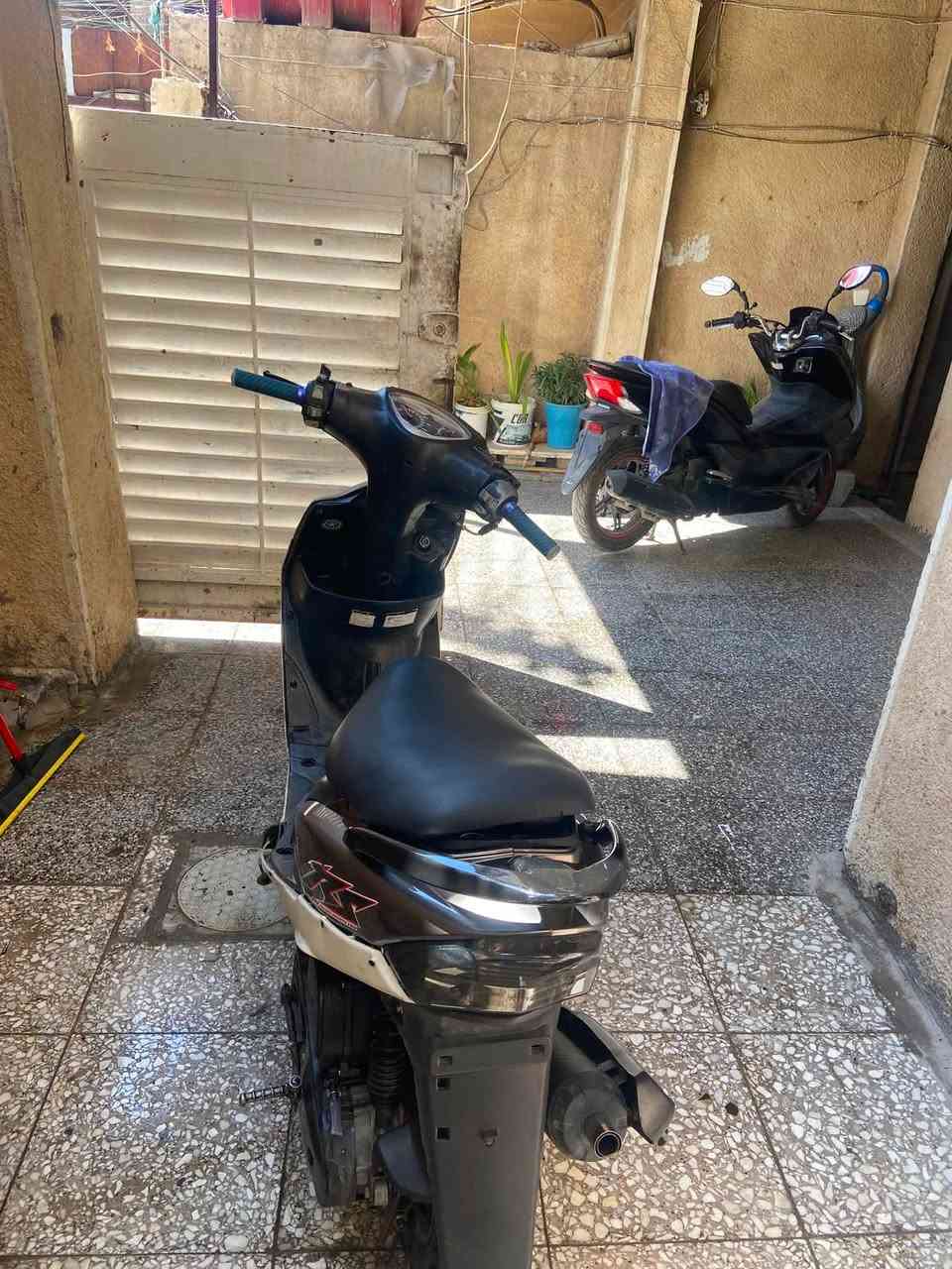 دراجه ماكس عدله مكينه بلاديه دراجه شغاله شلعه السعر 400عله رقم واتساب فقط ***********
