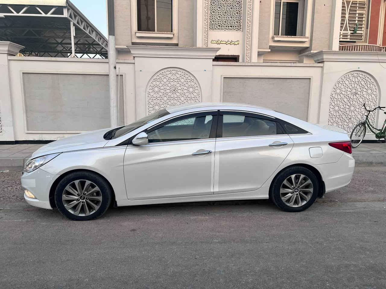 سوناتا ٢٠١٤ خليجي رقم اربيل بسم كردي وعندي وكاله 
تبريد ثلج حداديه جديده 
تخم تاير جديد السعر ١٣٣ 
مكاني بابل 
***********
