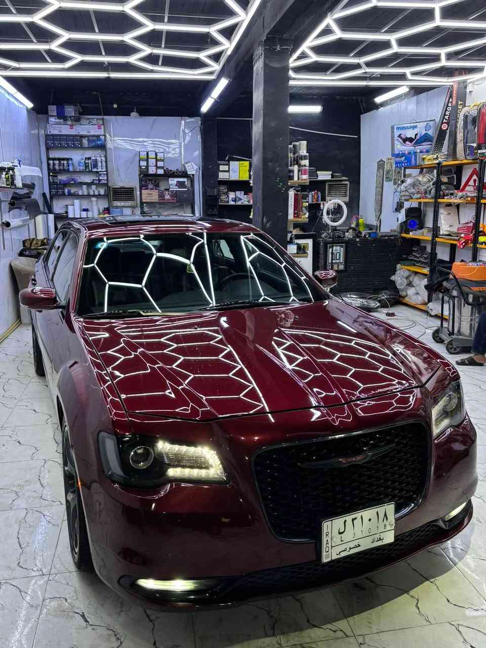 السلام عليكم للبيع فقط 
اوباما 2023 وارد امريكي v6 تو ويل 
فئة الS
حادثها فقط دعامية بدووون. شاصي  بدون بدنه. يعني دواخل مكفولة. راسلني واتساب ادزلك صور الحادث 
مواصفات 
بنوراما 
كشنات حضن مختم S 
تدفئة تبريد كشنات 
هيترات مري 
موصفات الS معروفة 
كير ومكينة مكفولات من تبديل وفتح 
وشادلها تخم تاير ياباني اصلي 
السيارة باسمي تحويل مباشر ثاني يوم 
اني مستوردها وعلى ايدي 
كلش جديدة. 
وسويتلها نانو سيراميك 
يعني ربع متذب عليها 
العنوان بغداد 
السعر ٢٧٧ 
وكلشي اكو بل سوك ❤️
***********
