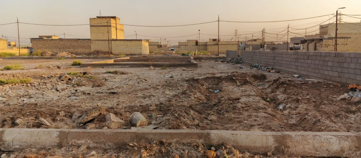 السلام عليكم قطعه أرض 100متر في حي طارق شارع ابوطاطلي وكبل 
بل لوقد من داخل لقطع 12 دقيقه صاير في سايد لراي تحسب بعد دلاليت لصدرين خامس فرع جوه سعر 30 وبيه مجال
رقم ***********
