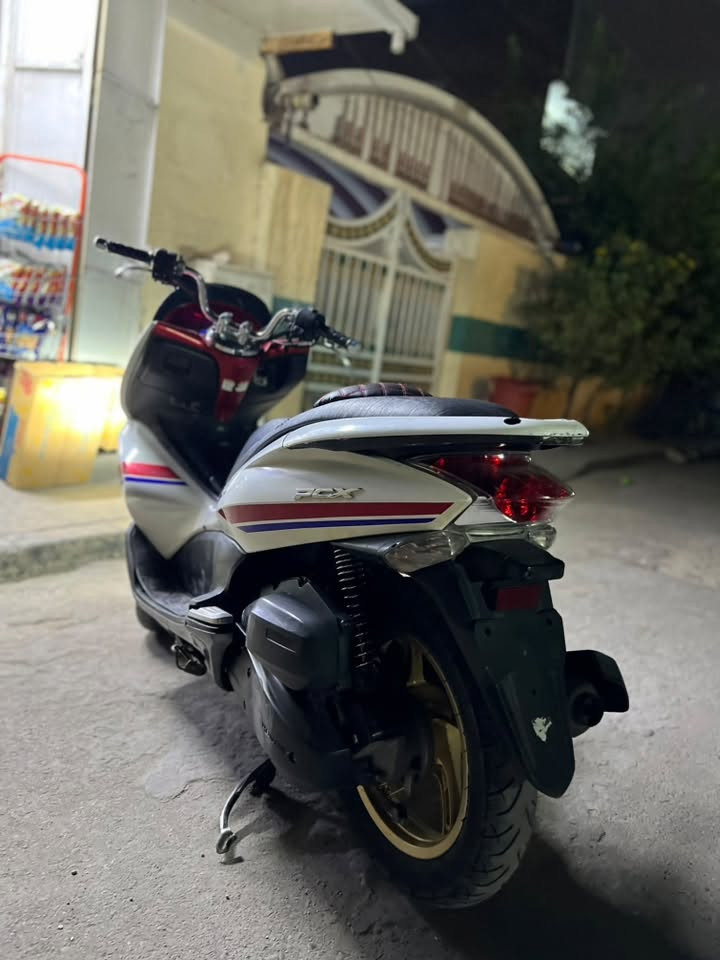PCX • الجيل الاول • مكفولة