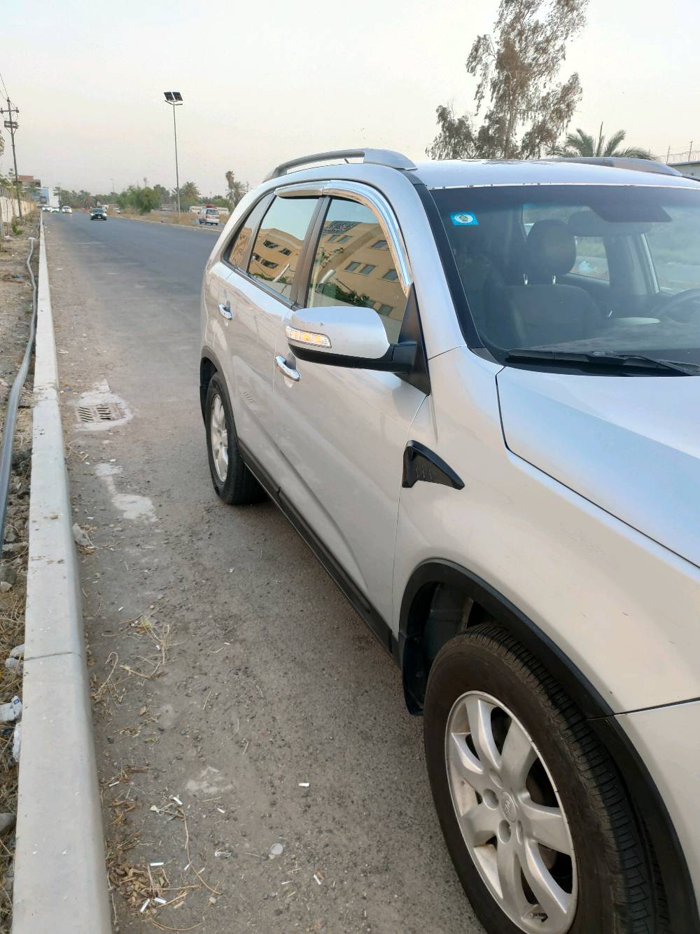 سورنتو ١١ فول عدا فتحه 
صبغ بنيد وباب وره سايق وشرط بدون دواخل وحتى بدون ايرباك
مكينة V6 3.5 مرغوب
مكينه مفتوح كير عالشركة شرط التراي والفحص بيها سونار تريد تاخذ سونار بكيفك بعد
رقم بغداد باسمي رقم وهزة جديد بس تحول كبل 
*********** واتساب
السعر مناسب ١١٨ وبيها مجال