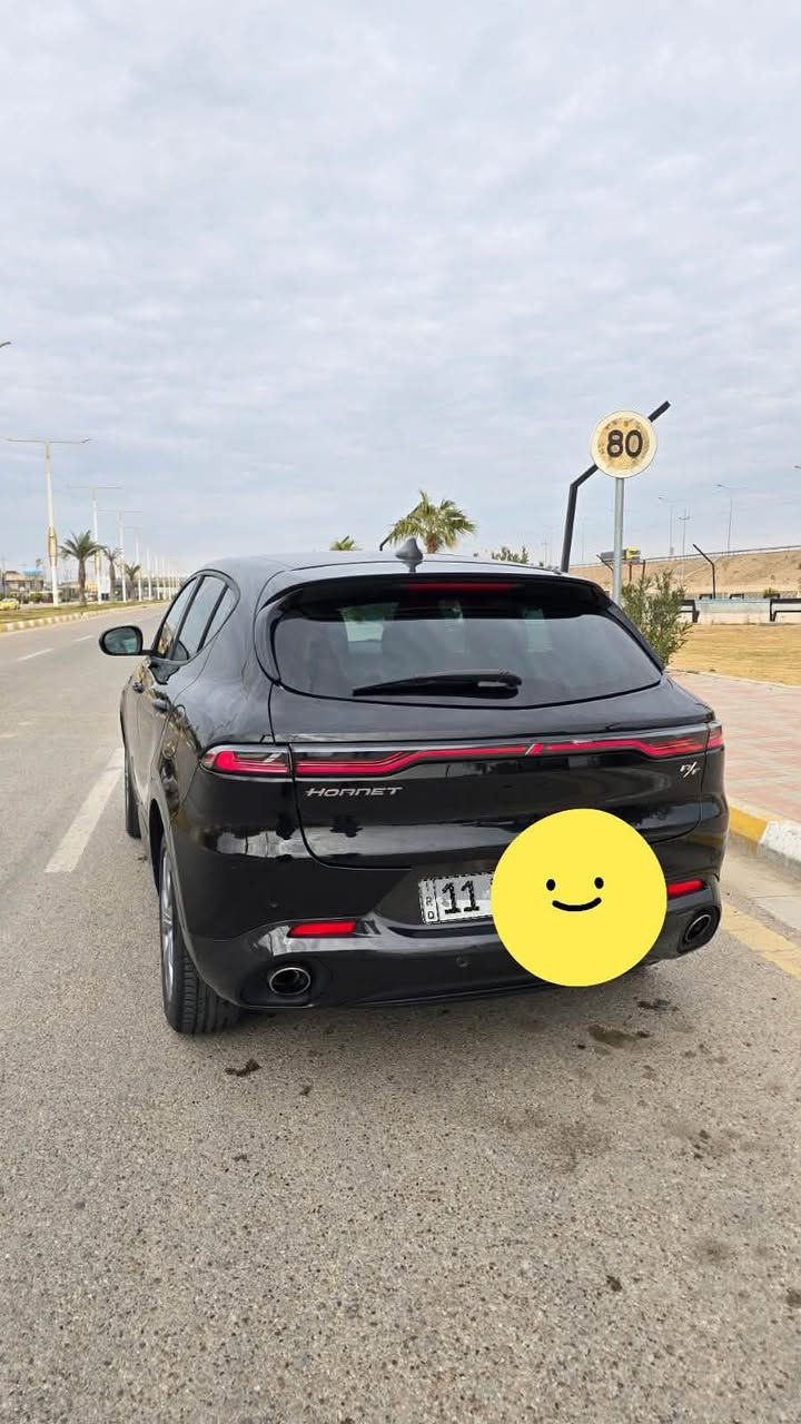 سياره دوج هورنت  ٢٠٢٤ ارقام بغداد حرة
حادثها بنيد مبدل و بارد بسيط بالجاملغ الايسر بدون دواخل و بدون شاصي او لغد 
ماشية ٣٠ الف ميل 
سيارة جاهزة و ما بيها نقص و لا اي كلوب او كود بالشاشة 
بدون ايرباك ،  
⚙️ محرك 1.3L توربو + كهربائي (هايبرد) بلكن هايبرد
💪 القوة: 288 حصان
🚀 0–100 كم/س: 4 ثواني فقط 
🛞 دفع رباعي AWD
🔋 مدى كهربائي: حتى 53 كم
🎮 أوضاع قيادة متعددة + PowerShot
🛑 فرامل Brembo رياضية
🖥️ شاشتين رقمية 12.3” + 10.25”
✨ تصميم رياضي وشعار R/T
🚗 قوة + تقنية + توفير 🔥
كزوز رياضي و صوتها حلو 
مري شفط و اشاير بالمري 
بصمه 
قطعتين تبريد 
تدفئة كشنات و ستيرن 
دخول ذكي و هواي مواصفات اخرى 

الاستفسار ***********
السعر  180
مكان السيارة الانبار الفلوجة
