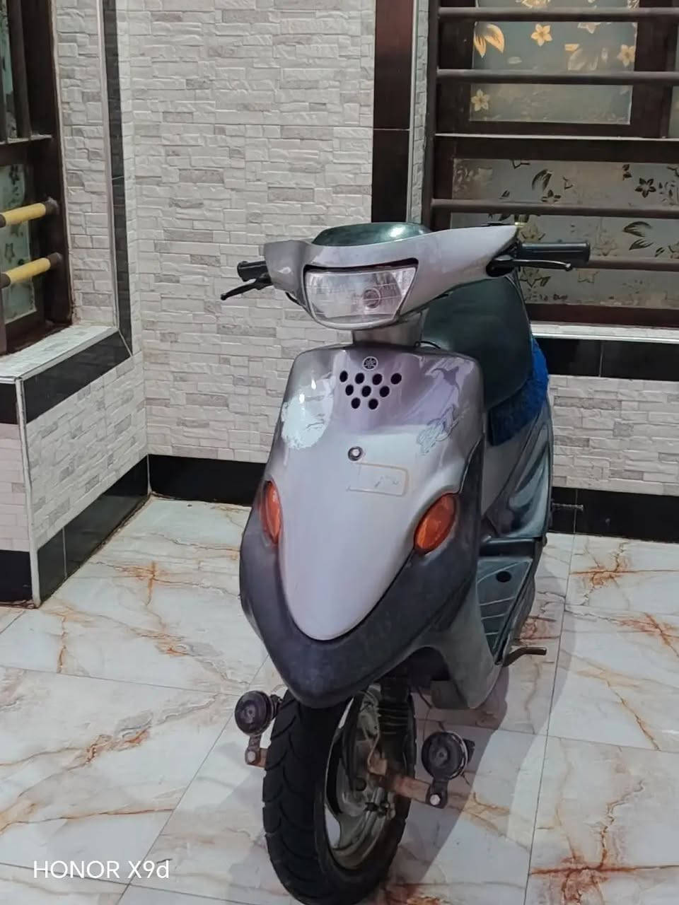 دراجة ياماهه 9زروف للبيع مكفول ***********واتساب فقط

نص مكتوب في الصور:
- HONOR X9d