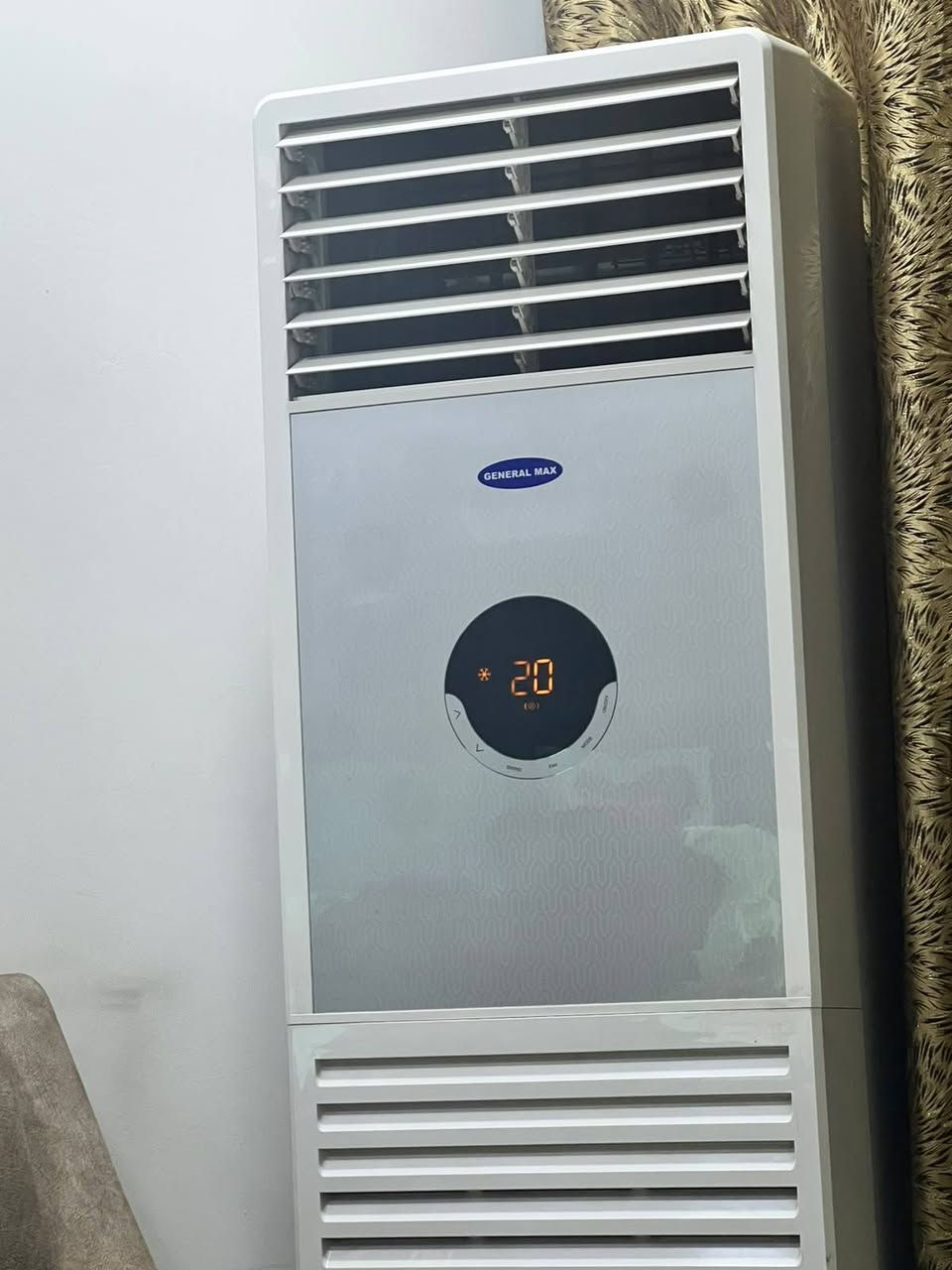 سبلت كنتوري طنين ونص اخو جديد هواء ثلج سعره ٥٠٠ مكاني الشعب الشراي يتصل فقط ***********
