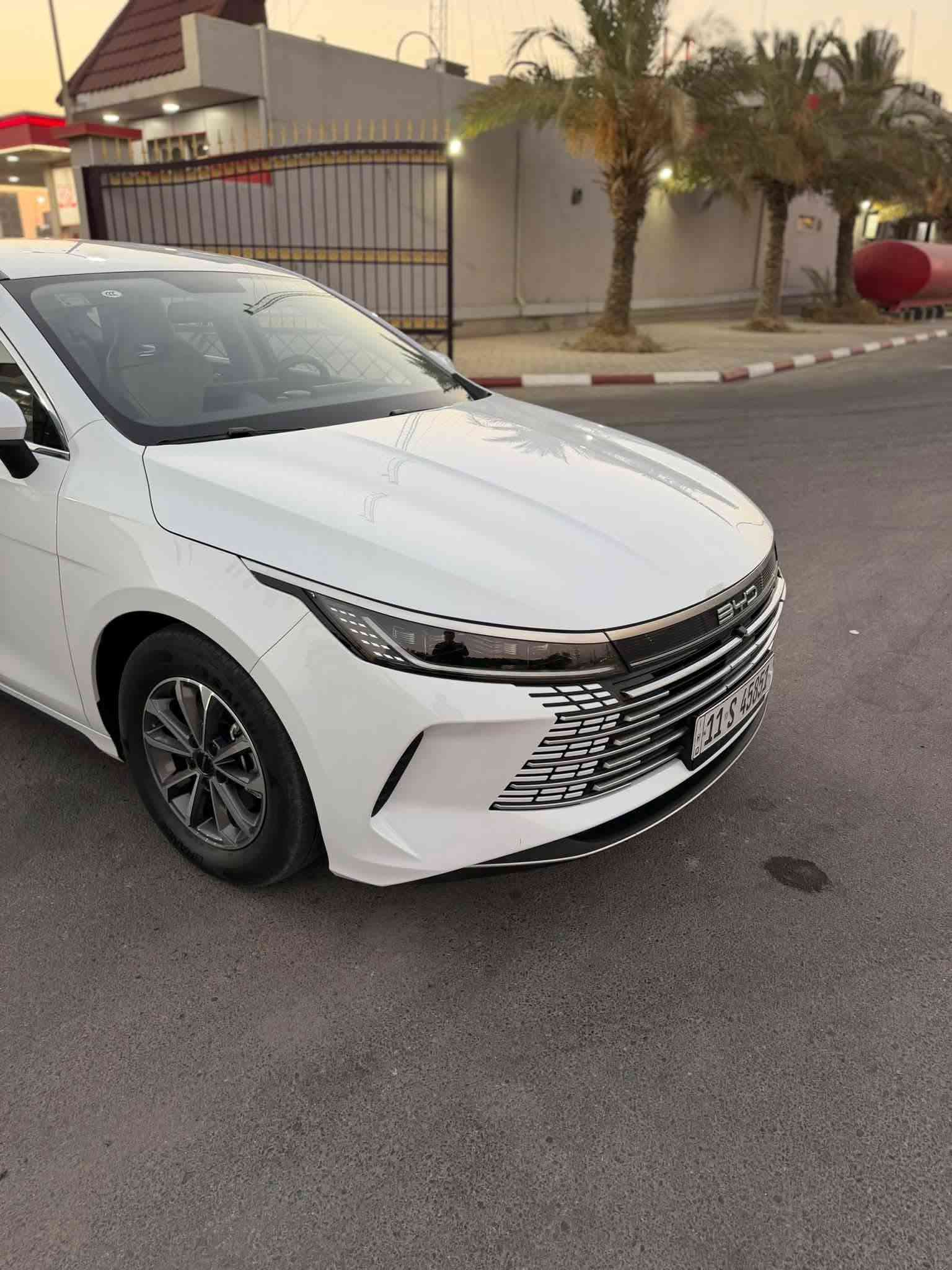 بي واي دي دستروير  للبيع او الامراوس 
بيوايدي BUD دسترويل 2025 فول مواصفات عدا الفتحة 
السيارة بصمة+ كارت
مكفوله كفاله عامه ع وضع الشركه عدا رصعة صغيرة بالبنيد 

ماشيه 16 الف  بوضع الزيرو مفروشة ارضيات حوضية جلد أولى وكذلك الجنة مفروشة جلد شاشة قلاب الحجم الكبير 

رقم بغداد انكليزي بأسمي شخصياً 

هزه وفحص كله جديد

السونار موجود مع الصور 

السعر 20 مليون مع المجال

مكانها كربلاء للاستفسار الاتصال ***********
